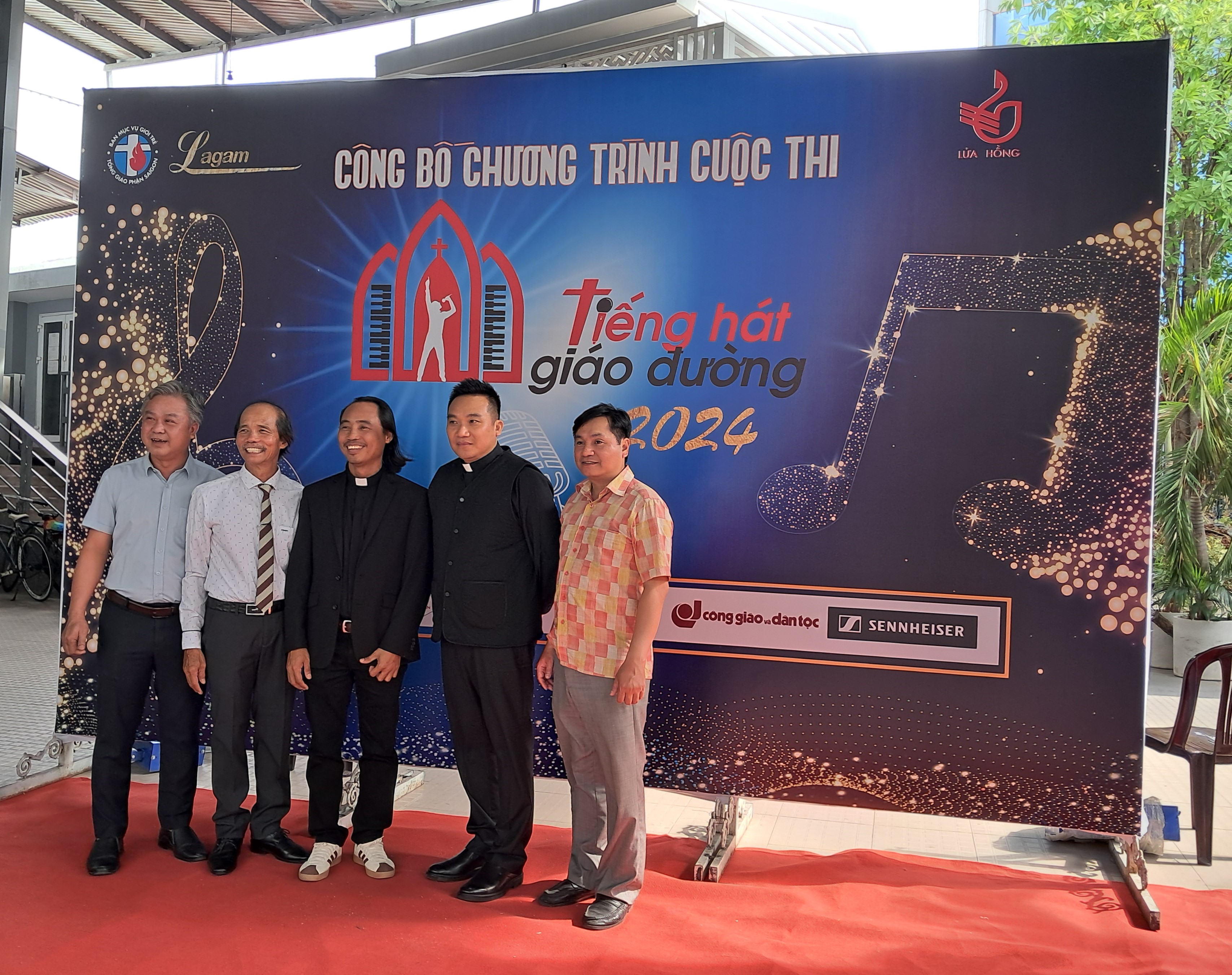 Khởi động cuộc thi “Tiếng hát giáo đường” mùa III